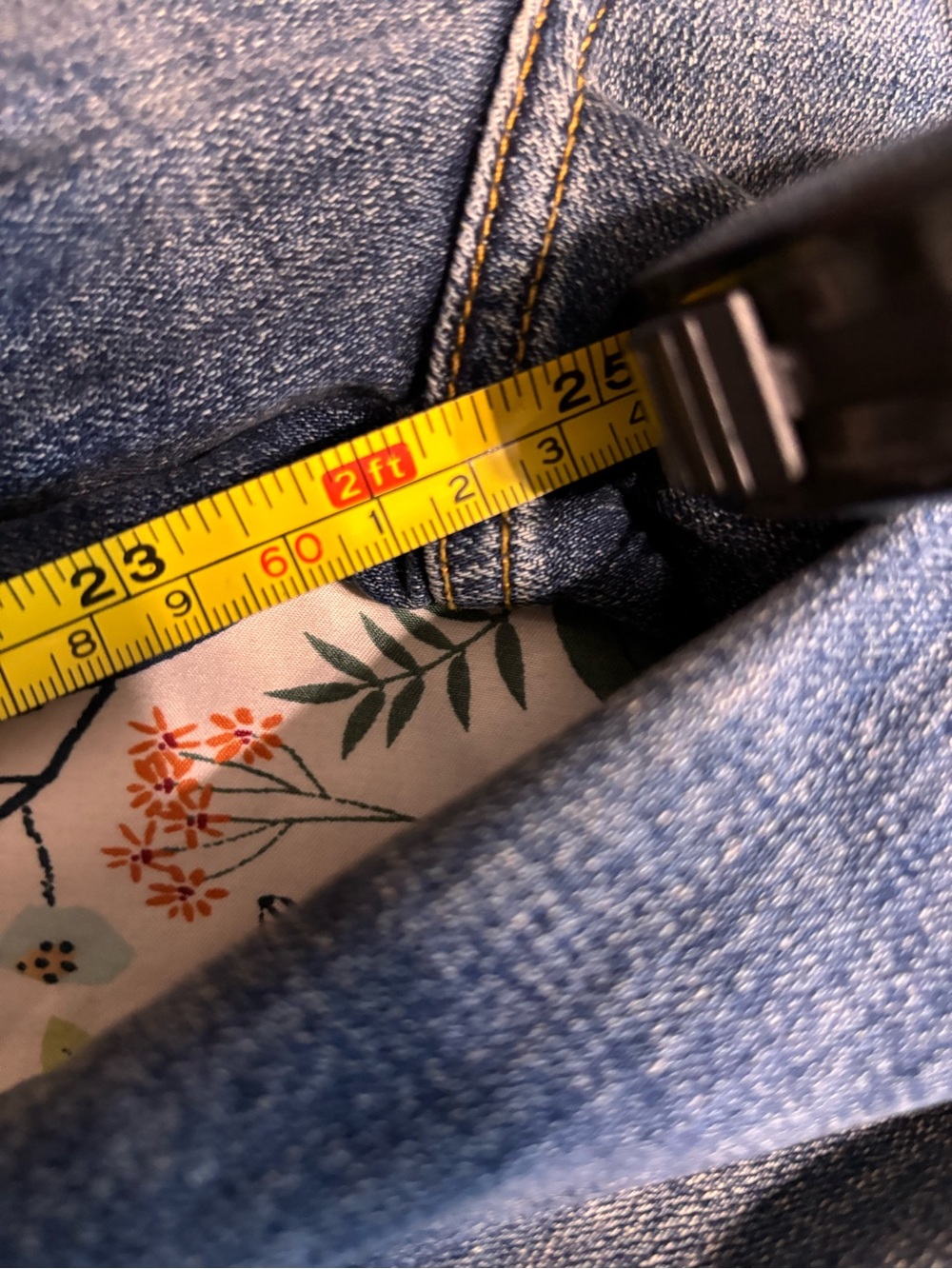 Pilcro Barrel Patchwork Jeans - Picture 3 of 8